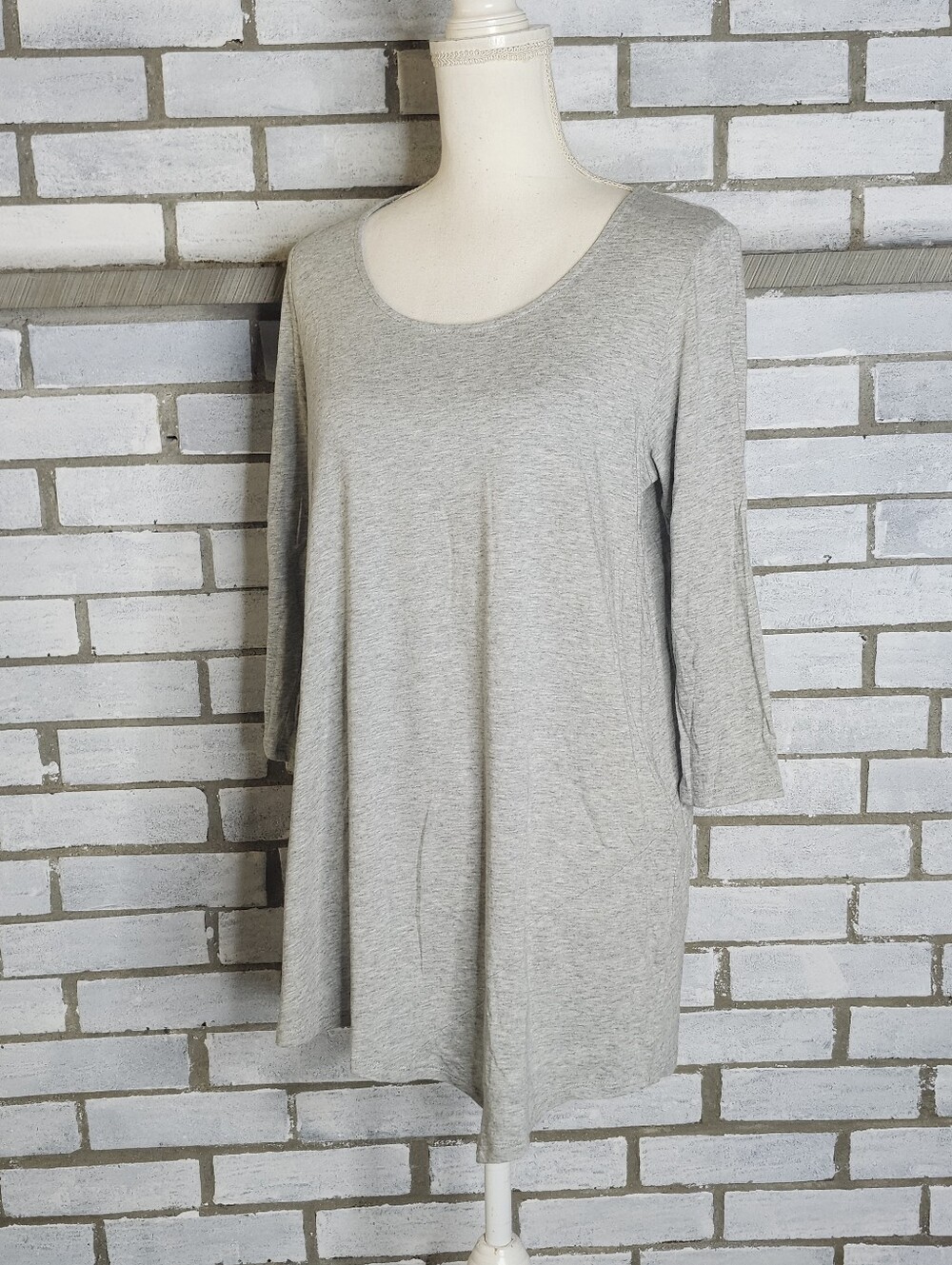 • Pure Jill Womens 3/4 Sleeve Asymmetrical Tunic Top Size M Medium Gray *Read*